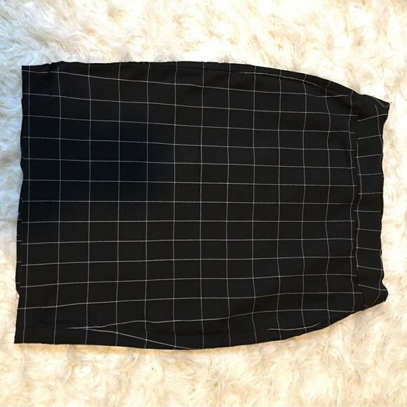 ELLE BLACK BODYCON SKIRT  - Picture 2 of 6